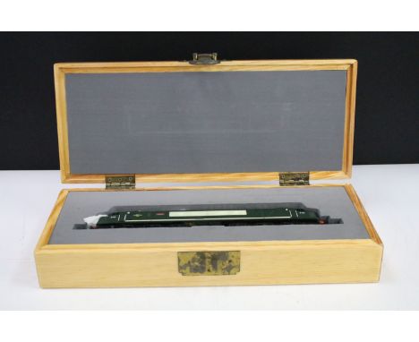 Cased ltd edn Bachmann OO gauge 31-080 Class 46 D172 Ixion locomotive, Pete Waterman Railways approved, complete with certifi
