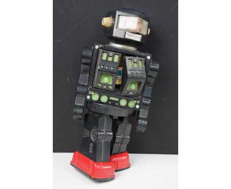 Plastic battery operated Horikawa Super Astronaut Robot with opening chest, marked 'Made In Hong Kong', in play worn conditio