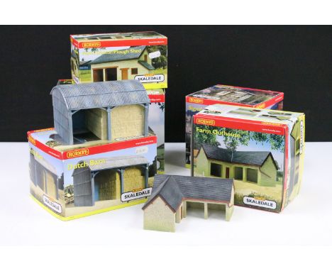 Five boxed Hornby Skaledale OO gauge trackside buildings to include R8782 Farm House, R8534 Signal Box, R8784 Dutch Barn, R87