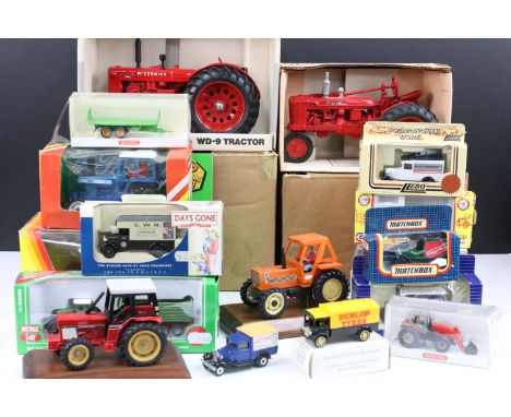 14 Boxed diecast / plastic models to include Britains 9523 Ford Tractor, Gama Super 2331 Class Dominator, Siku 1845 Tractor w
