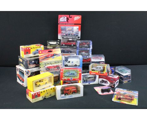 30 Boxed diecast models to include 2 x Mattel Hot Wheels Sizzlers, 5 x Corgi Original Omnibus, Burago 1/24 Ferrari 512BB, 2 x
