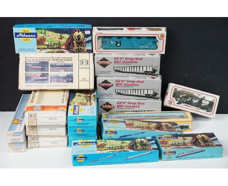 18 Boxed HO gauge items of continental rolling stock to include Athearn, Bachmann 5, Proto Series 2000, Con-Cur and Walthers 