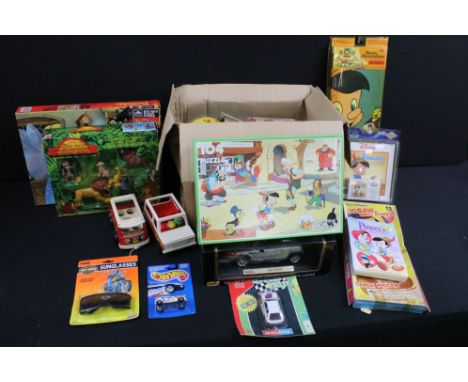 Quantity of various toys and games to include boxed Maisto 1/18 Mini Cooper diecast model, carded Mattel Hot Wheels diecast m