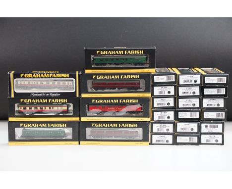 25 Boxed Graham Farish N gauge items of rolling stock to include 374-901 MK1 TPO Sorting Van Royal Mail red, 374-011A MK1 SO 