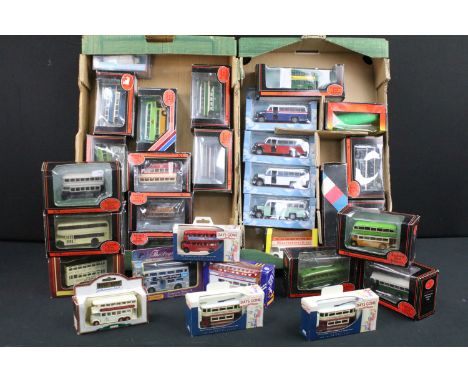 32 Boxed / cased diecast model buses to include 17 x EFE Exclusive First Editions, 1 x Corgi Original Omnibus, 4 x Original C