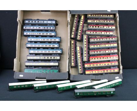34 OO gauge items of rolling stock to include 10 x Lima and 24 x Triang, all coaches (two boxes)