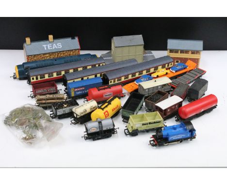 Collection of OO gauge model railway to include Lima Royal Scot Grey locomotive, Hornby Crewe &amp; District Quarries 2 locom