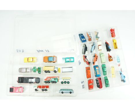 34 Mid 20th C diecast models to include mainly Matchbox and Corgi Juniors featuring Corgi Juniors Whizzwheels AMF Ski Daddler