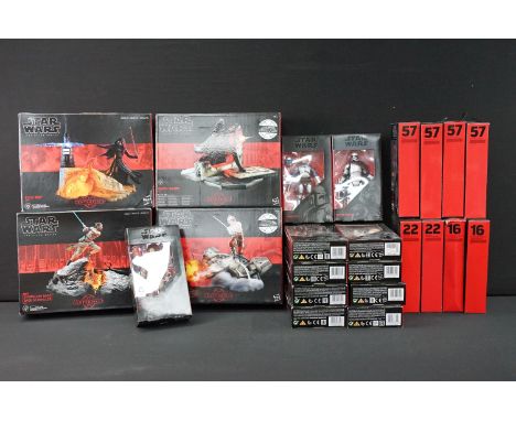 Star Wars - 23 Boxed Star Wars The  Black Series figures featuring Darth Centerpiece, Rey Centrepiece (Starkiller Base), Kylo