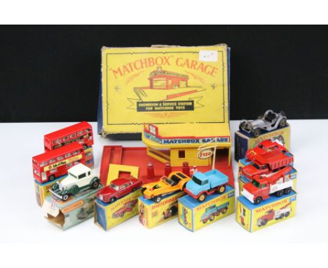 Boxed Matchbox Garage Showroom &amp; Service Station with ESSO petrol pumps (box tatty and grubby), plus 10 x boxed Matchbox 