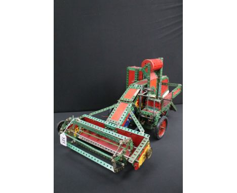 Meccano - Meccano Combine Harvester mechanical scale model, with red and green plated body with working mechanism, steering w