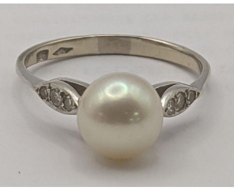 A pearl and diamond 18ct white gold art deco ring P 1/2Location:If there is no condition report, please request.