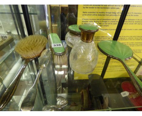 1930 S E.P ON COPPER AND APPLE GREEN GUILLOCHE ENAMEL BACKED 5PC DRESSING TABLE SET AND A LONDON SILVER FISH KNIFE 