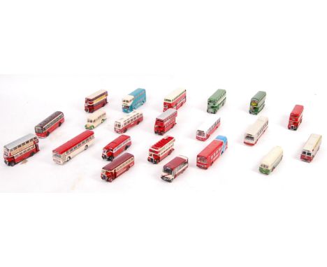 A collection of 20+ assorted EFE Exclusive First Edition 1/76 scale 00 gauge model railway train set scale diecast model buse