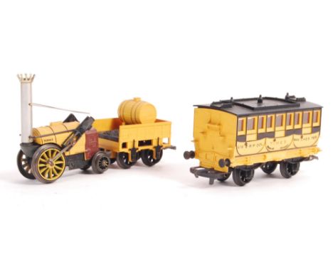 A rare vintage Triang Hornby 00 gauge model railway train set set ' Stephenson's Rocket ' R651. Unboxed, appearing complete i
