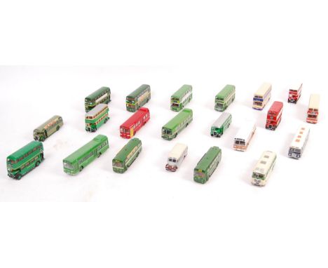 A collection of 20+ assorted EFE Exclusive First Edition 1/76 scale 00 gauge model railway train set scale diecast model buse