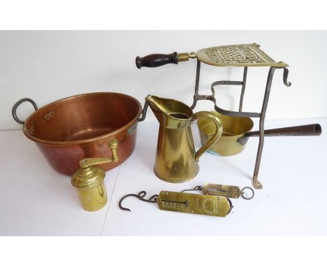 A good selection of brass and copper&nbsp;kitchenalia; to include a late 19th century / early 20th century circular copper pr