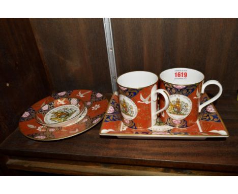 Five Royal Worcester Queen Elizabeth II Golden Jubilee items. 