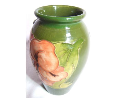 SMALL MOORCROFT VASE. Moorcroft small Coral Hibiscus vase H: 10 cm 