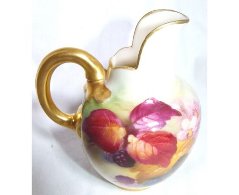 WORCESTER BLACKBERRIES JUG. Royal Worcester Kitty Blake small blackberries jug H: 12 cm 