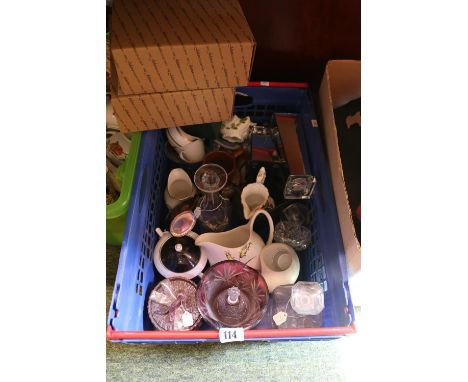 Collection of assorted ceramics and glassware inc. Midwinter, Bournville Cocoa etc 