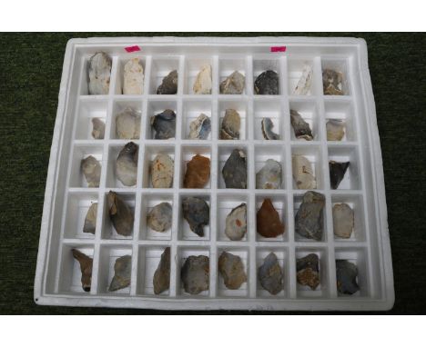 Collection of Neolithic hand tools found near to Stonehenge 