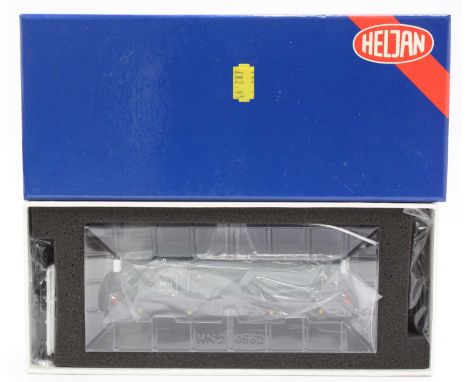 Heljan item 15071 class 15 BTH/Clayton Bo-Bo diesel D8215 BR green (M) (BM) With instructions