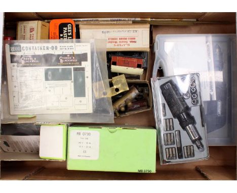 Tray of miscellaneous ‘useful’ parts &amp; tools: Minicraft drill and variable speed controller; screwdriver socket screwdriv