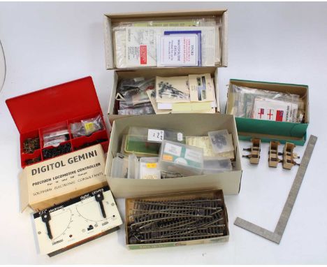 Large box of various modelling items including switches, approx. 24 N-gauge electric double lamp standards; a very large coll