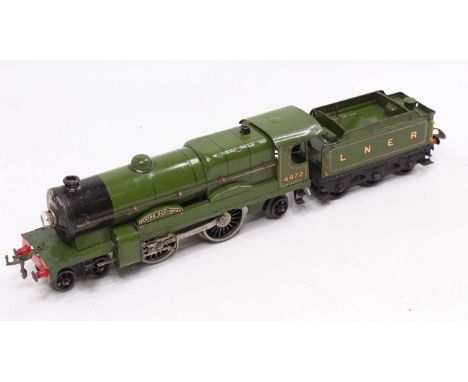 1936-41 Hornby 0-gauge E320 20v AC 4-4-2 electric loco &amp; tender LNER darker green 4472 ‘Flying Scotsman.’ Shadowed 4472 o