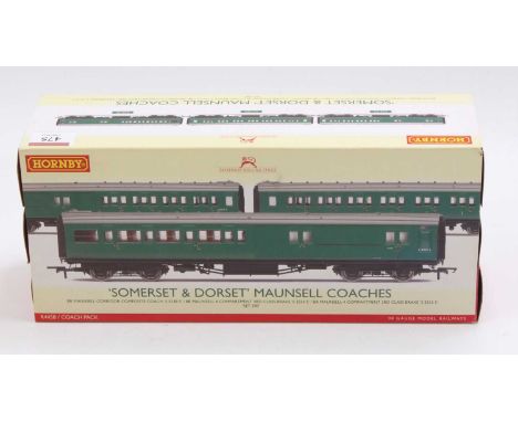 R4458 Hornby Trains coachpack ‘Somerset &amp; Dorset’ Maunsell coaches, running numbers S3215S, S5138S &amp; S3214S. Set No.3