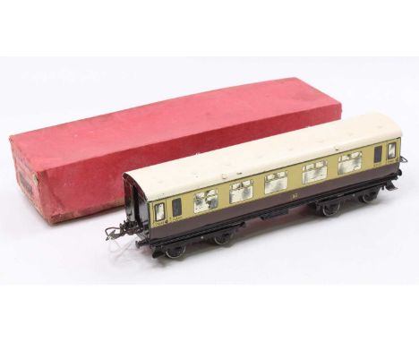 1937-41 Hornby No.2 Corridor coach GW 1st/3rd very few marks, silvering is excellent (VG-E) Box has been seriously affected b