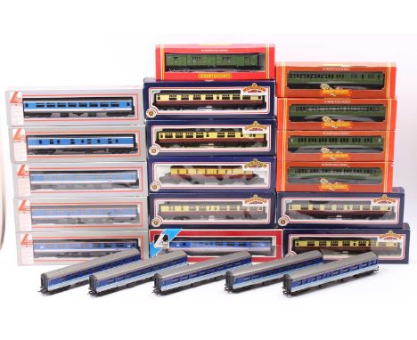 Twenty-two 00-gauge coaches, all but 5 boxed: 5 Southern (Hornby); 6 maroon &amp; cream (Bachmann); 6 NSE (Lima) and 5 Region