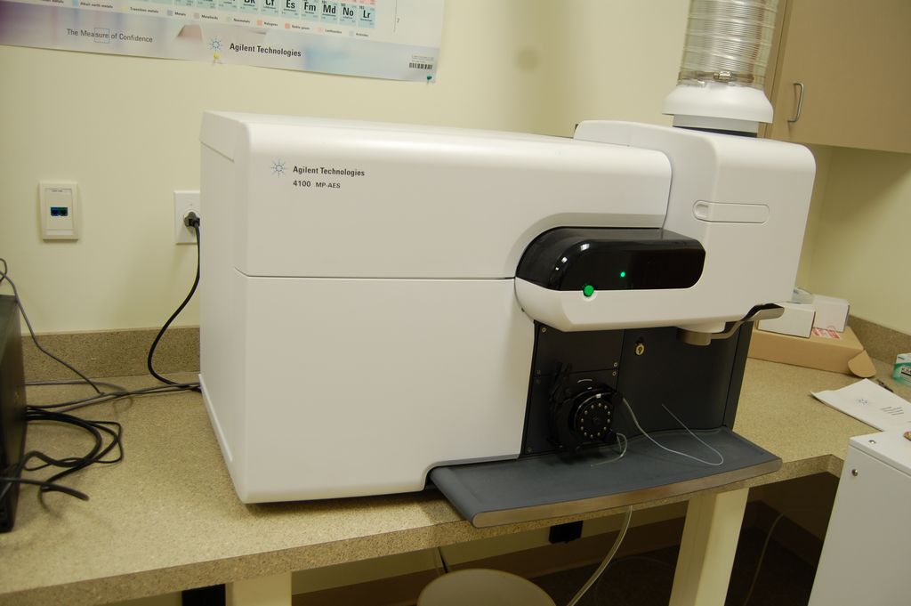 Agilent Technologies Model 4100 MPAES / G8000A Microwave Plasma Atomic