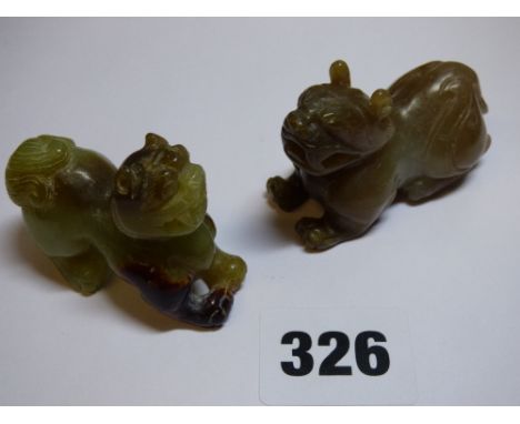CHINESE JADE CROUCHING TIGER AND A GREEN MOTTLED EXAMPLE OF A DOG OF FO 5CM APPROX 