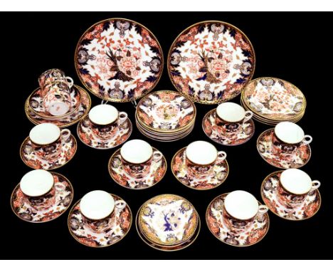 A CROWN DERBY JAPAN PATTERN TEA SERVICE