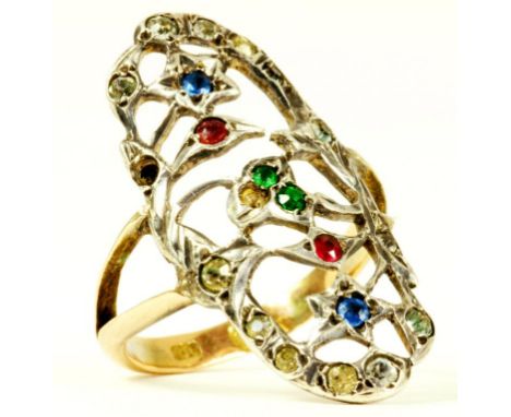 A GEM SET AND SCROLL PIERCED RING ON GOLD HOOP, MARKED 9CT, 4.7G