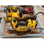 Dewalt DCGG571 Cordless Grease Gun W/ Charger