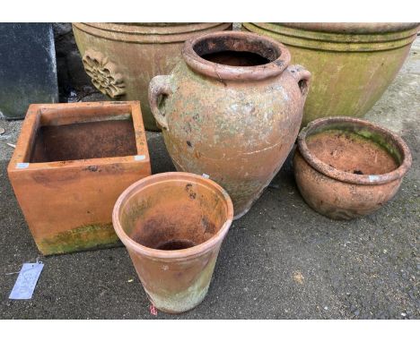 A terracotta urn planter, 50cmH, together with 3 other planters (4) 