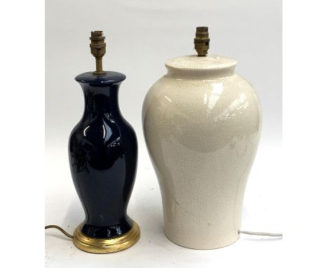 Two ceramic baluster form table lamps, 39cmH and 36cmH 