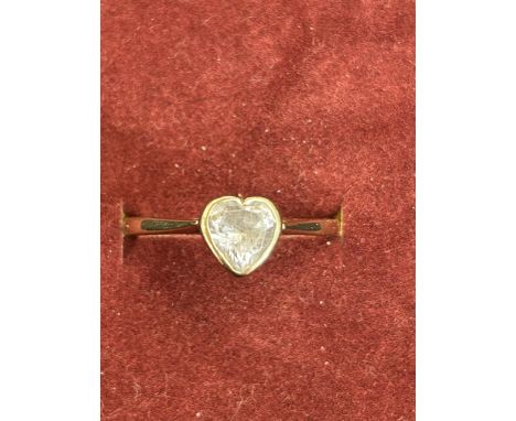 9ct Gold ring set with heart shaped white stone Size N 