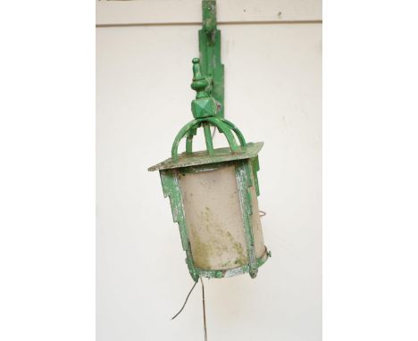 Early outdoor lantern 