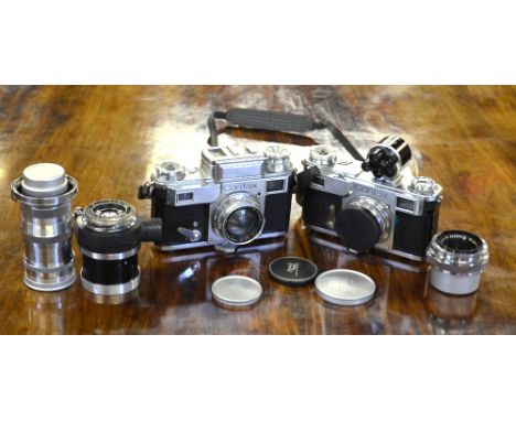 Zeiss: A Zeiss Ikon Contax II with Connar 1:2 f=5cm lens no. 2202044 and a Contax III with similar lens no.2137129, to/w a qu