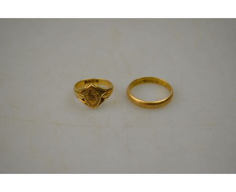 An 18ct yellow gold D-shaped wedding band engraved K J R G etc 1892, assayed Glasgow to/w 18ct yellow gold marquise-shaped si