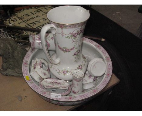 Vintage bathroom set inc wash bowl, jug and pomanda