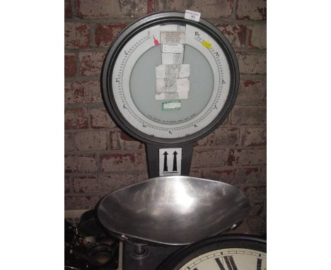 Pr of gowland 10 kg postal scales