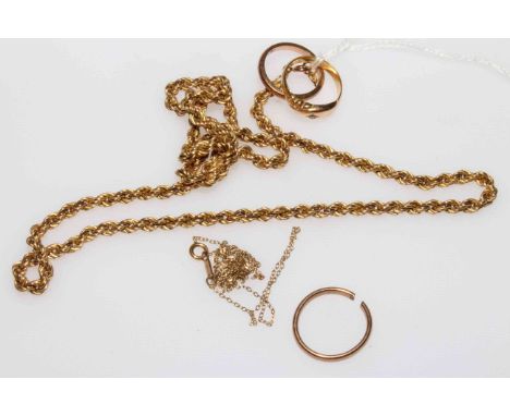 18 carat gold ring, 9 carat gold rope twist necklace, two 9 carat gold rings and chain (5).