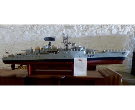 Good large model of the Destroyer "HMS Sheffield" 110cms