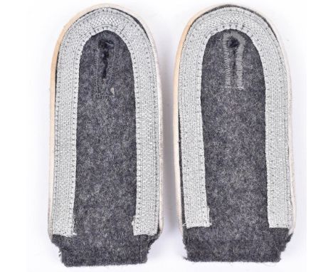 WW2 German Luftwaffe Herman Goring Division Shoulder Boards, white piped Luftwaffe blue grey tunic shoulder boards with NCO’s
