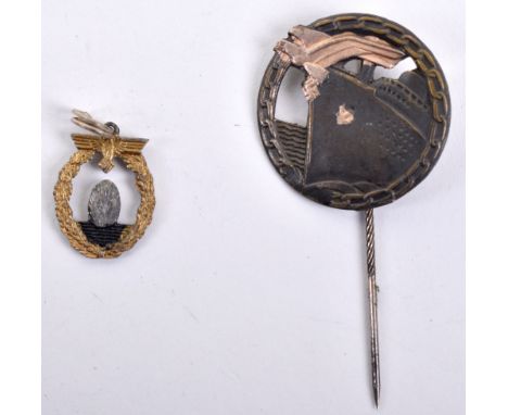 WW2 German Miniature Awards: Kriegsmarine minesweepers badge pendant 18 mm; Blockade Breakers badge on stick pin with maker S